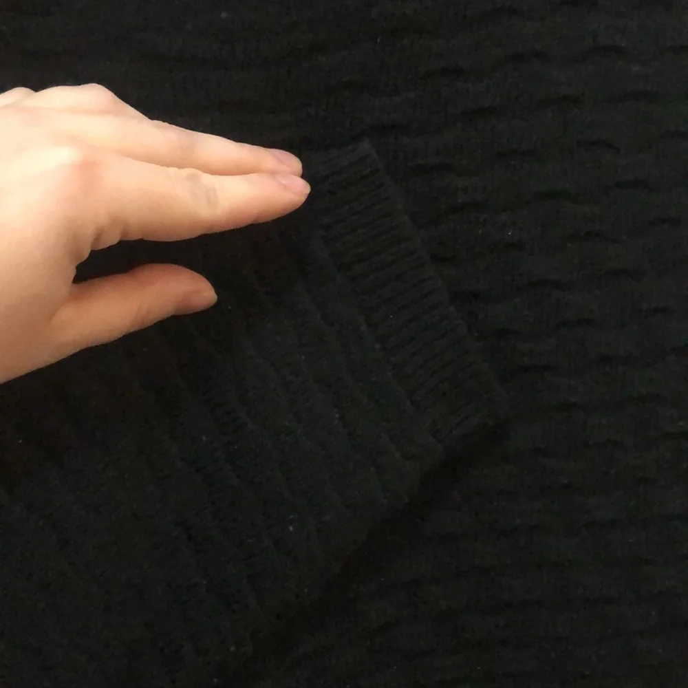 Black sweater dress ! - Picture 4 of 8